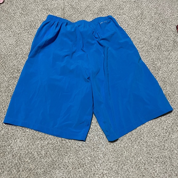 Mens Nike DriFit Running Shorts - Picture 2 of 3